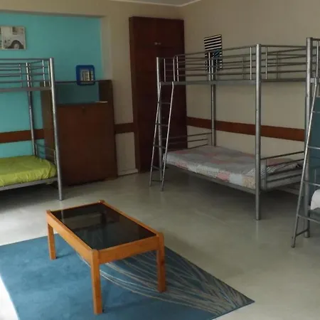 City Drops Hostel Aparthotel *