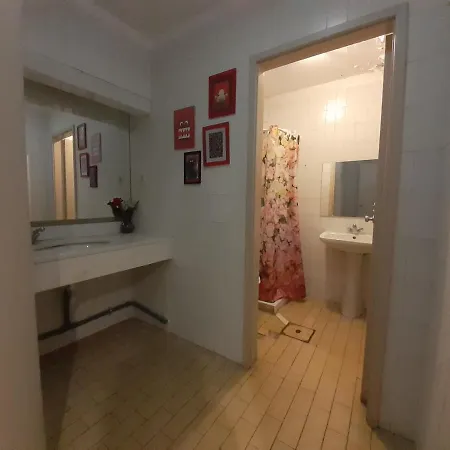 City Drops Hostel