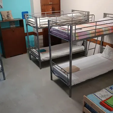 City Drops Hostel Aparthotel *