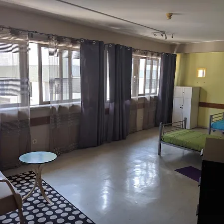 City Drops Hostel Aparthotel *